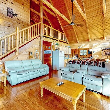 Lazy Bear Lodge Sevierville Eksteriør bilde