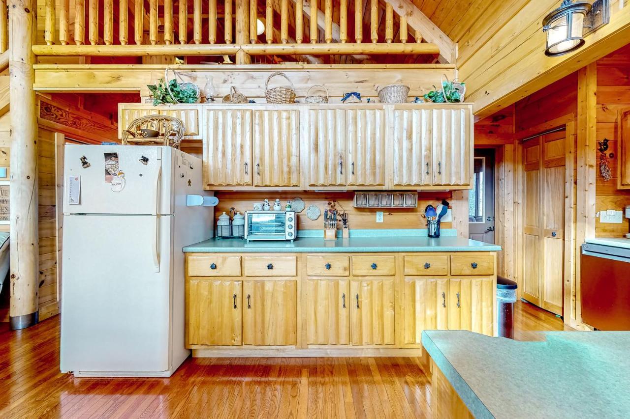 Lazy Bear Lodge Sevierville Eksteriør bilde