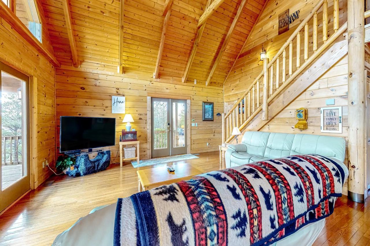 Lazy Bear Lodge Sevierville Eksteriør bilde