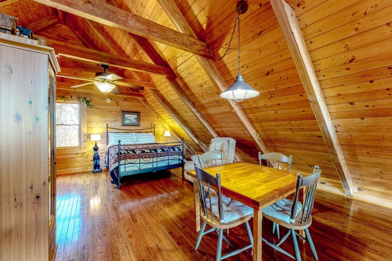 Lazy Bear Lodge Sevierville Eksteriør bilde