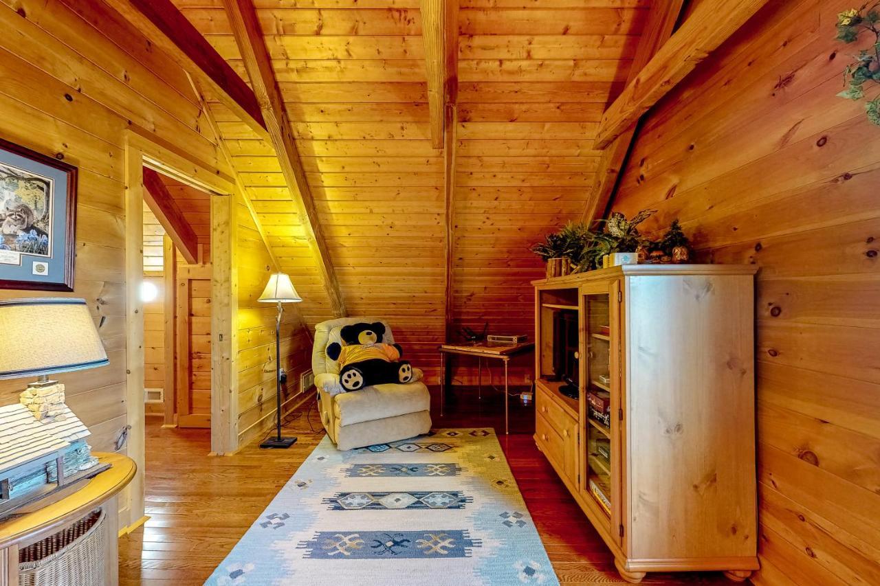 Lazy Bear Lodge Sevierville Eksteriør bilde