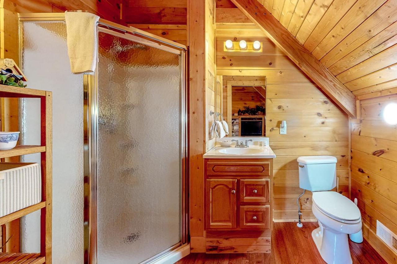 Lazy Bear Lodge Sevierville Eksteriør bilde